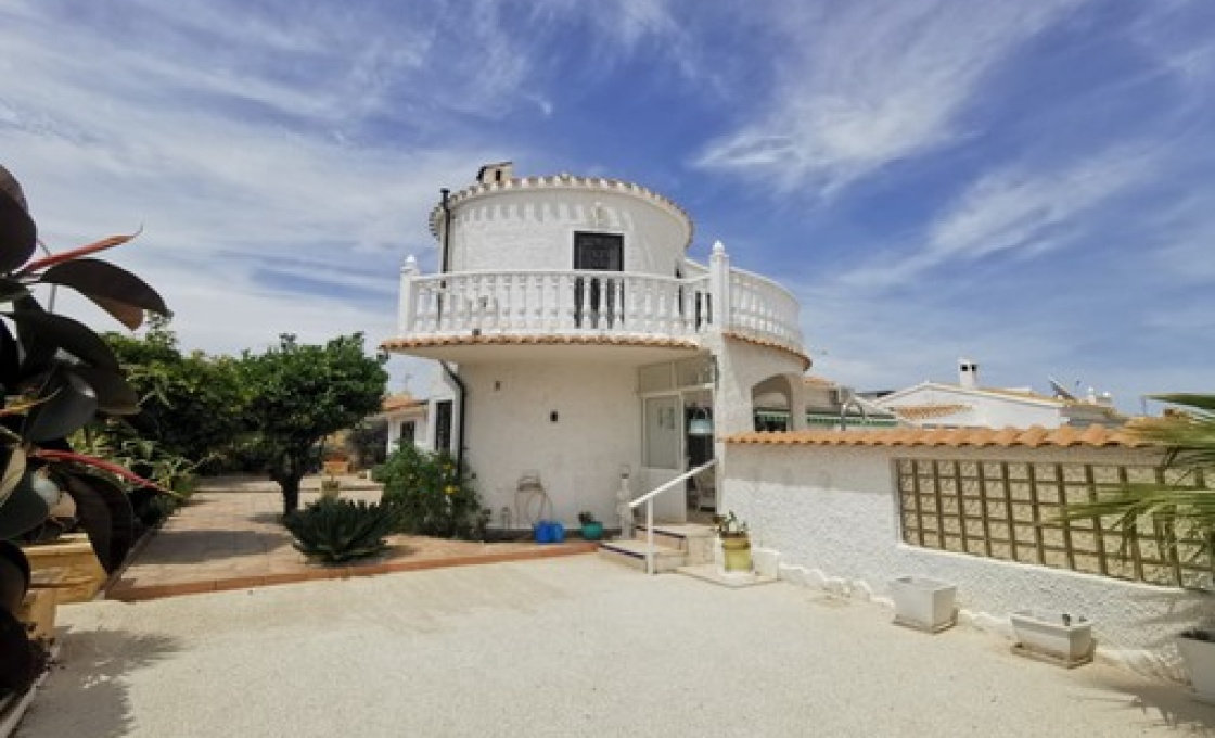 3 Chambres, Villa, À Vendre, 3 Salles de bain, Listing ID 2623, ORIHUELA COSTA, ALICANTE, Espagne,