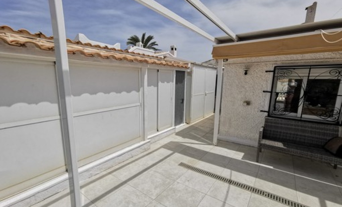 3 Chambres, Villa, À Vendre, 3 Salles de bain, Listing ID 2623, ORIHUELA COSTA, ALICANTE, Espagne,