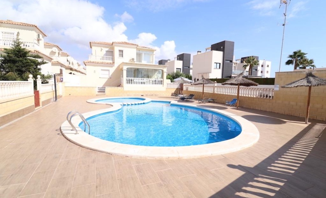 2 Chambres, Maison, À Vendre, 2 Salles de bain, Listing ID 2630, LOMAS DE CABO ROIG, ALICANTE, Espagne,