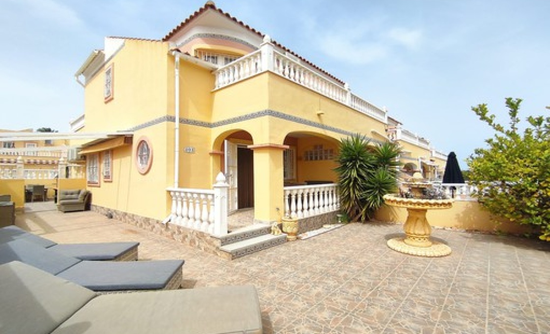 3 Chambres, Maison, À Vendre, 2 Salles de bain, Listing ID 2648, VILLAMARTIN, ALICANTE, Espagne,