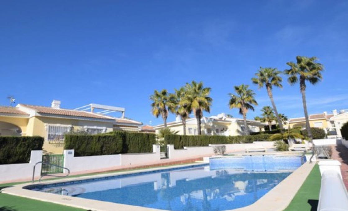 3 Chambres, Villa, À Vendre, 2 Salles de bain, Listing ID 2650, CIUDAD QUESADA, ALICANTE, Espagne,