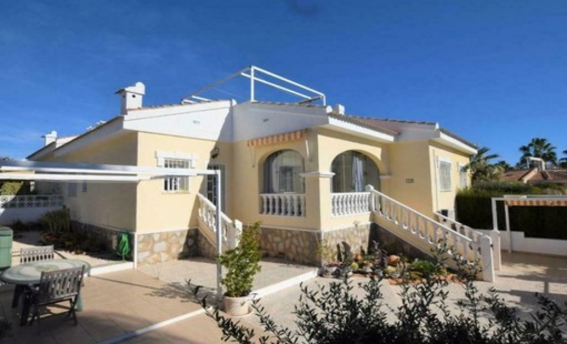 3 Chambres, Villa, À Vendre, 2 Salles de bain, Listing ID 2650, CIUDAD QUESADA, ALICANTE, Espagne,