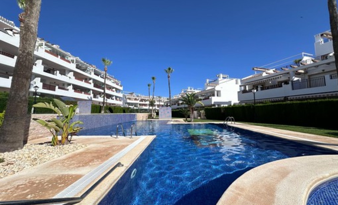 3 Chambres, Appartement, À Vendre, 2 Salles de bain, Listing ID 2661, VILLAMARTIN, ALICANTE, Espagne,