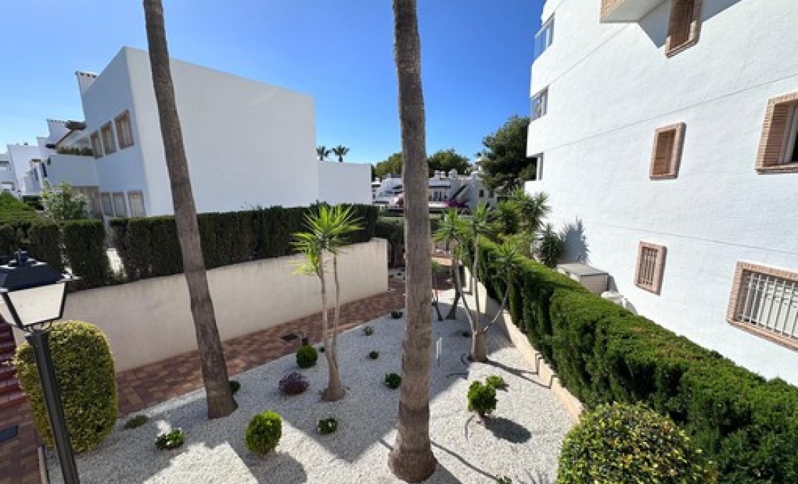 3 Chambres, Appartement, À Vendre, 2 Salles de bain, Listing ID 2661, VILLAMARTIN, ALICANTE, Espagne,