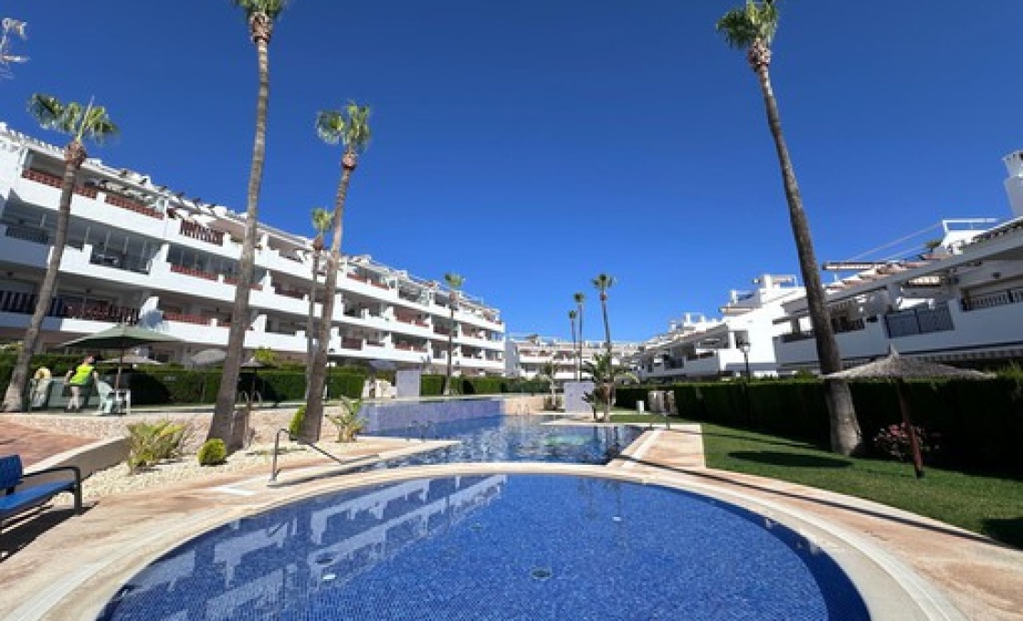 3 Chambres, Appartement, À Vendre, 2 Salles de bain, Listing ID 2661, VILLAMARTIN, ALICANTE, Espagne,