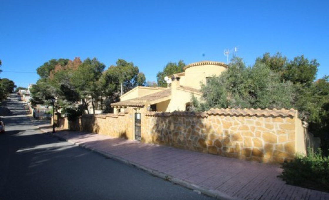 6 Chambres, Villa, À Vendre, 3 Salles de bain, Listing ID 2667, VILLAMARTIN, ALICANTE, Espagne,